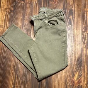 Old Navy Women's Straight Leg Jeans in Olive